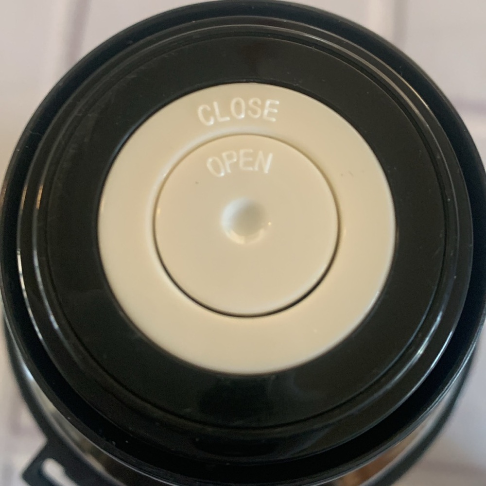 Stainless Thermos - Picture 8 of 10